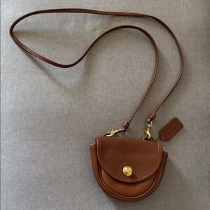 Vintage Coach mini belt- cross body bag
See expected wear as noted in pictures